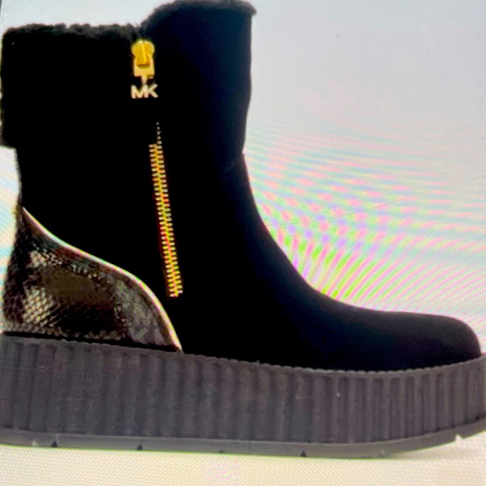 MICHAEL KORS BOOTS